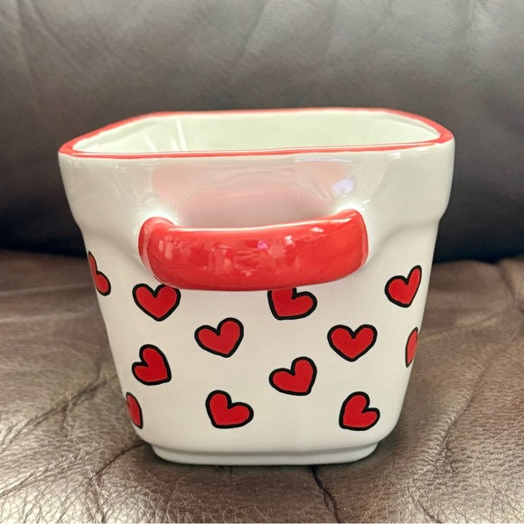 Hello Kitty Love with Red Hearts Ceramic Valentine’s Day Loaf Pan - Picture 11 of 13